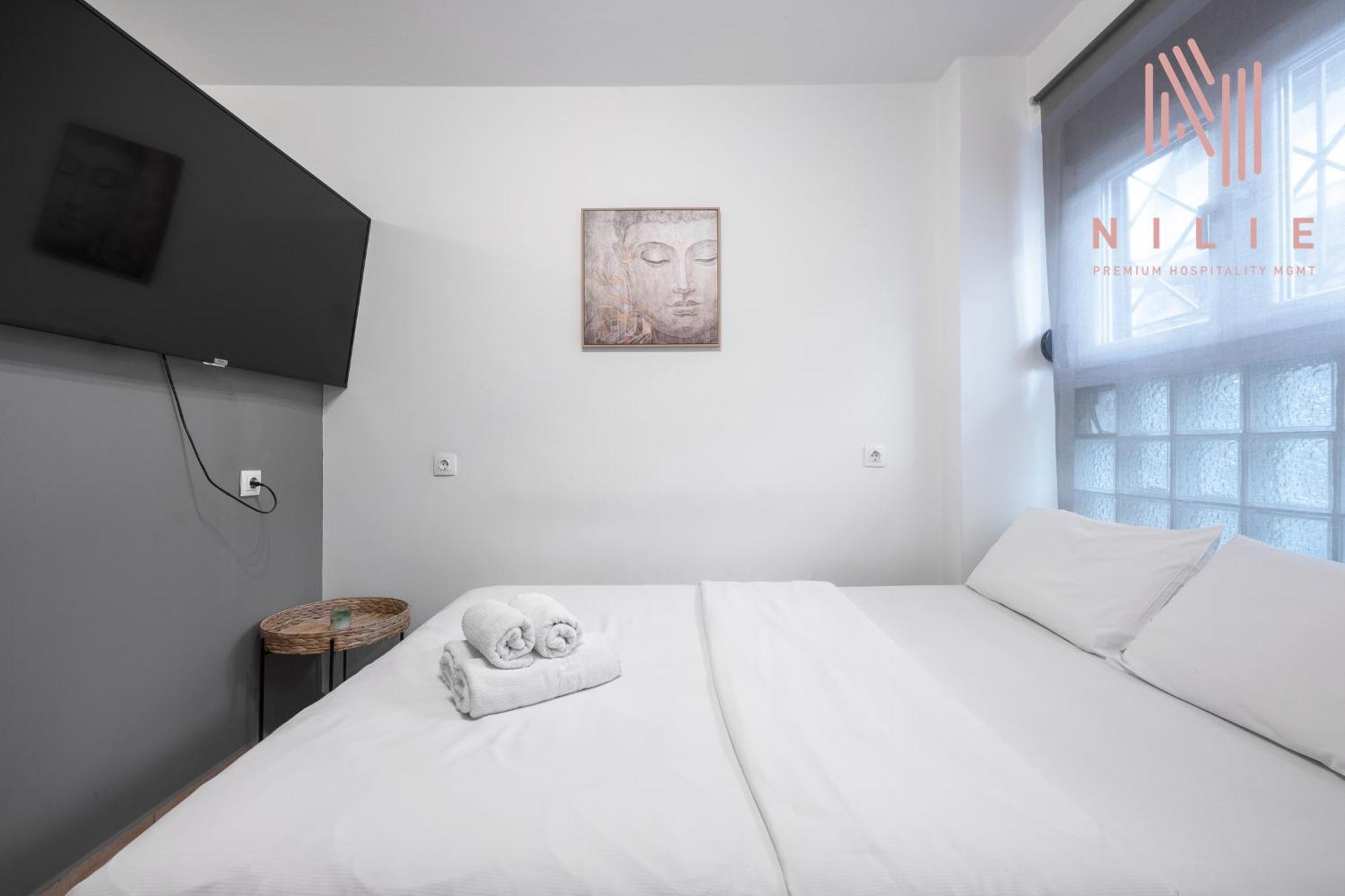Iris Center Apartment